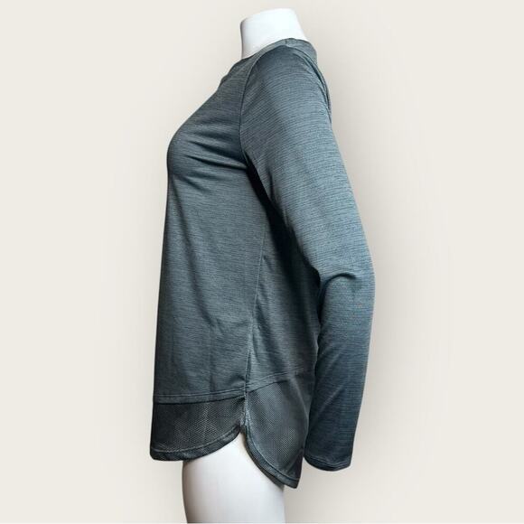 Under Armour | Tech Vent Long Sleeve | Gray | Medium - Picture 6 of 14